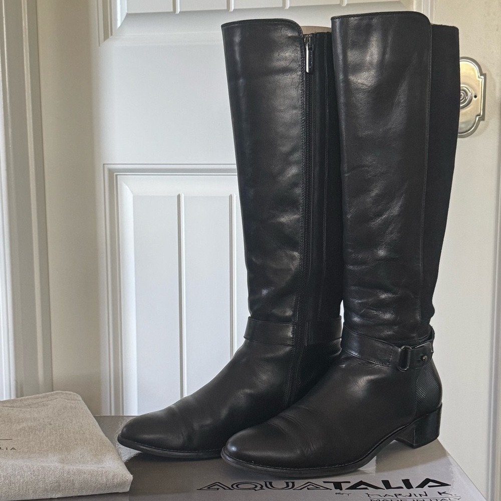Aquatalia Women's Black Leather Boots - Excellent Condition - Picture 2 of 5